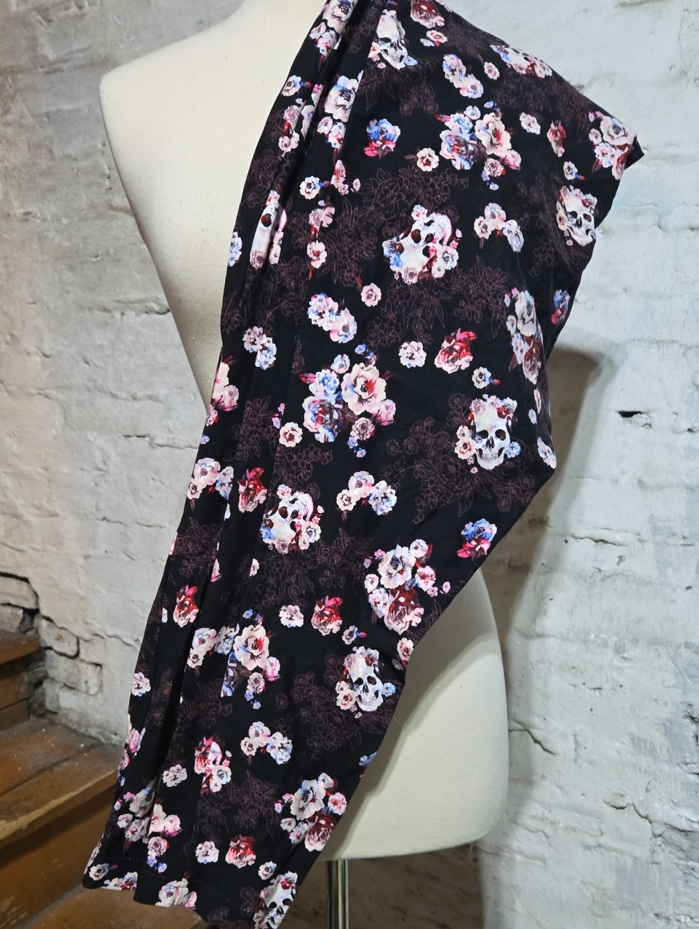 Floral Skull Print Black PIXIE Cropped Pant - Black Pink White